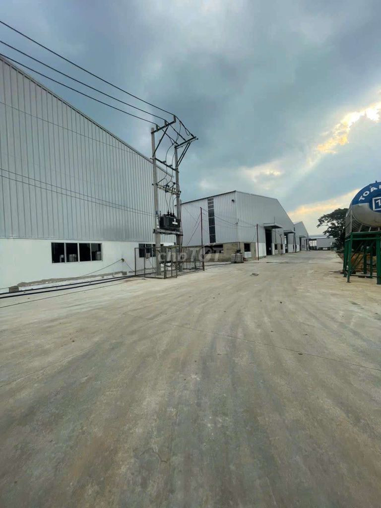 Cho thuê nhà xưởng mới hoàn thiện tại Tân Uyên, Bình Dương