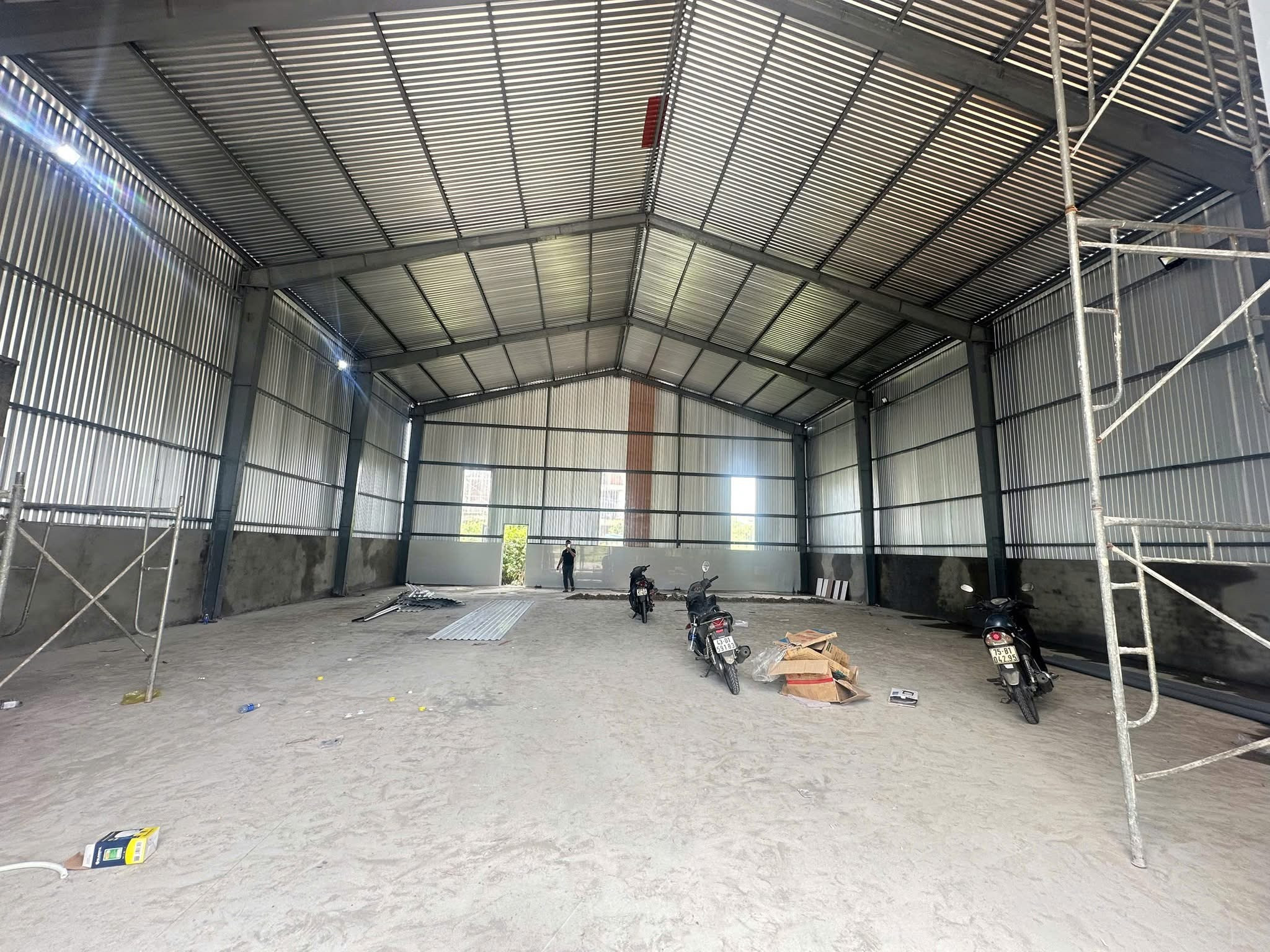 Cho Thuê Kho Xưởng 300m2 Đường Xe Container Gần KCN Hoà Khánh