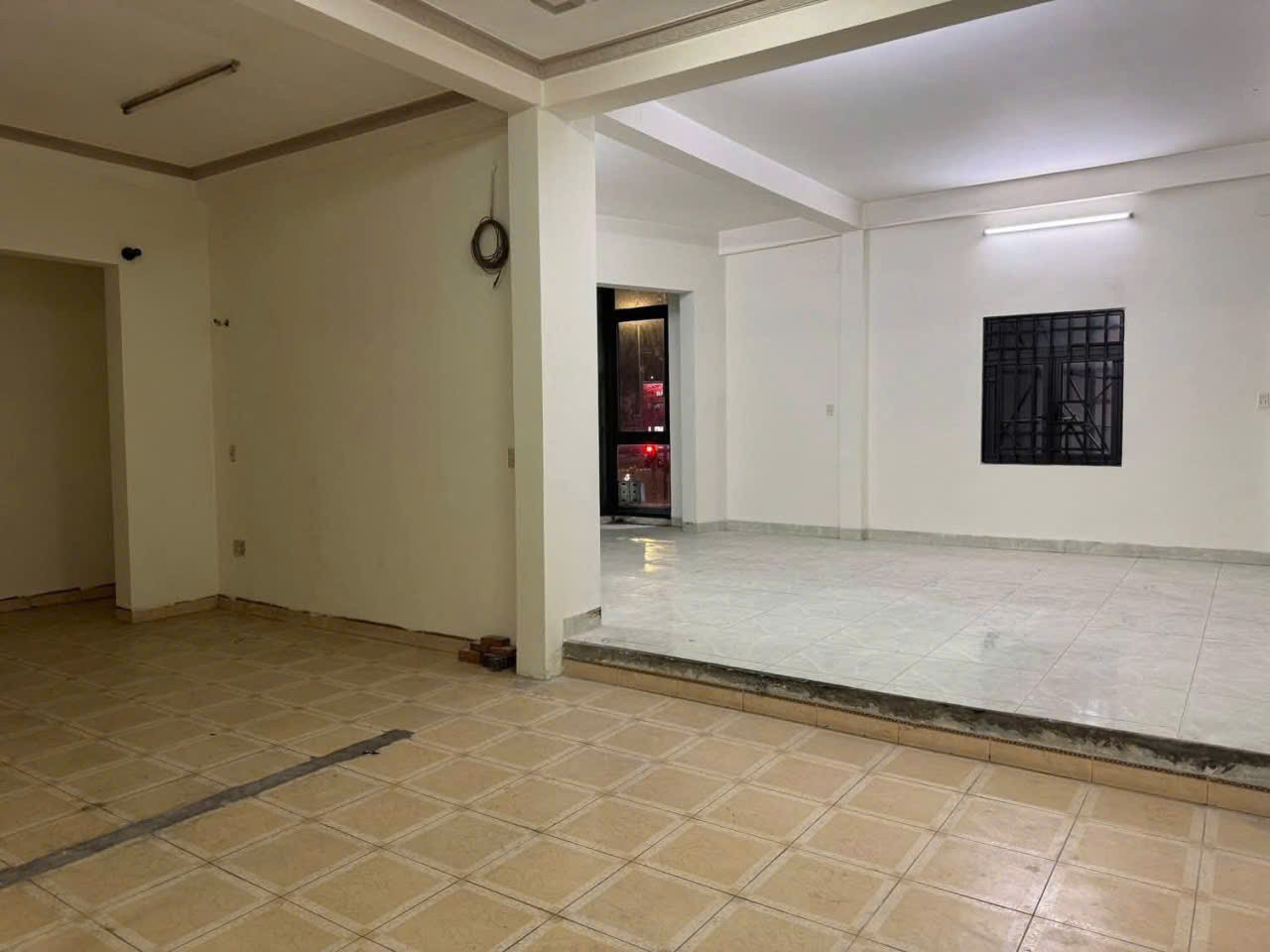 Cho thuê nhà mặt tiền Cách Mạng Tháng 8, Khuê Trung - Giá tốt, vị trí đắc địa