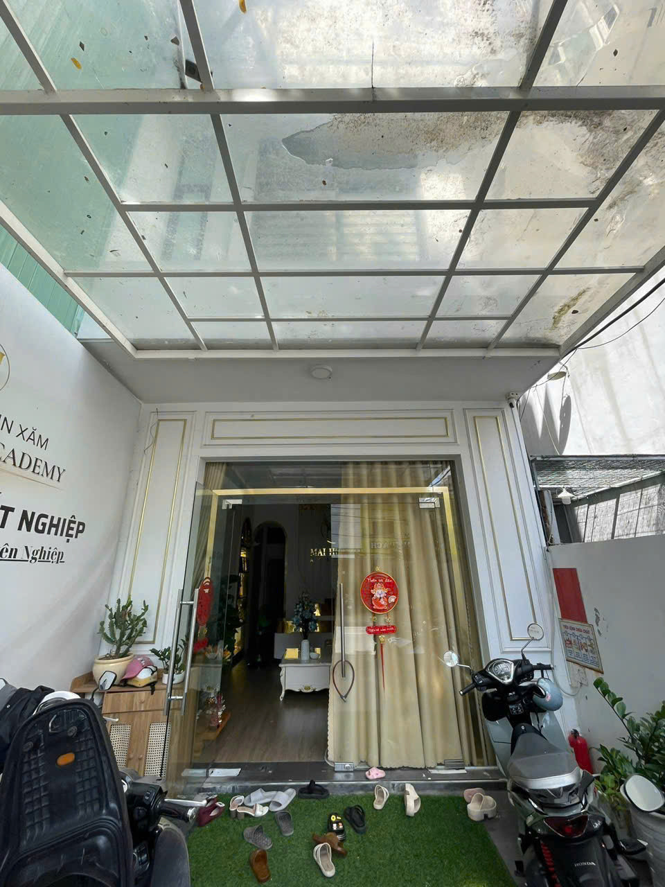 Cho thuê nhà mặt tiền Hoàng Hoa Thám, Vĩnh Trung - 4 tầng, phù hợp kinh doanh