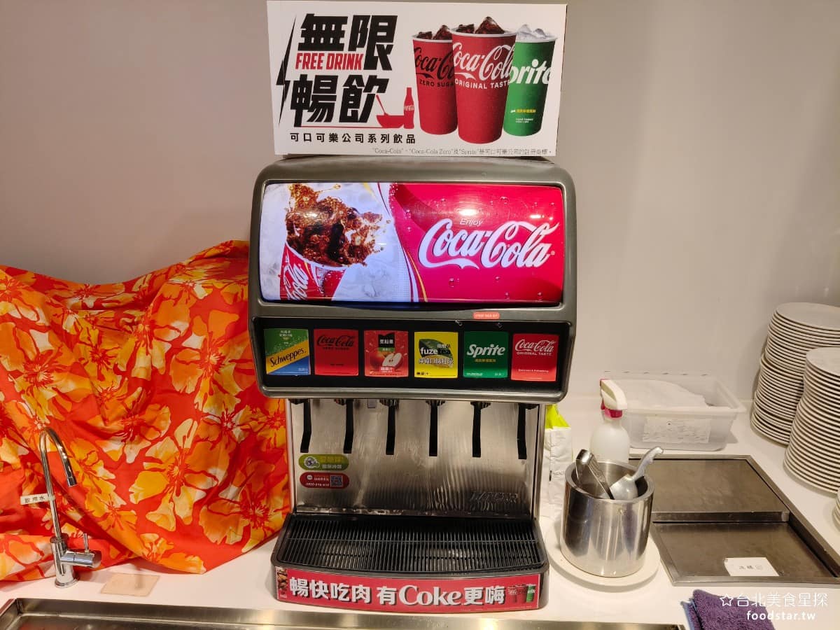 Pino Pizza Pizza菜單 Pizza推薦 士林區美食 士林美食 芝山站美食 美式料理 炸雞 兩人用餐的話，建議點兩份。10 吋披薩，或是 12 吋披薩，搭配炸雞會比較有飽足感，若怕選擇困難，最受歡迎的組合是香蒜老饕牛肉披薩＋炸雞，這兩樣是多數人回訪必點的項目。 @台北美食星探