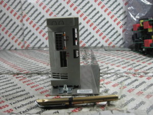 Brand : LENZE PLC DRIVE
Model : EPL-10200-XX
S/N : 0092