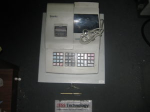 Brand : SAM4S ELECTRONIC CASH REGISTER
Model : ER-35011
S/N : B5AB900013K