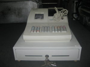 Brand : SAM4S ELECTRONIC CASH REGISTER
Model : ER-35011
S/N : B5AB900013K