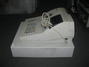 Brand : SAM4S ELECTRONIC CASH REGISTER
Model : ER-35011
S/N : B5AB900013K