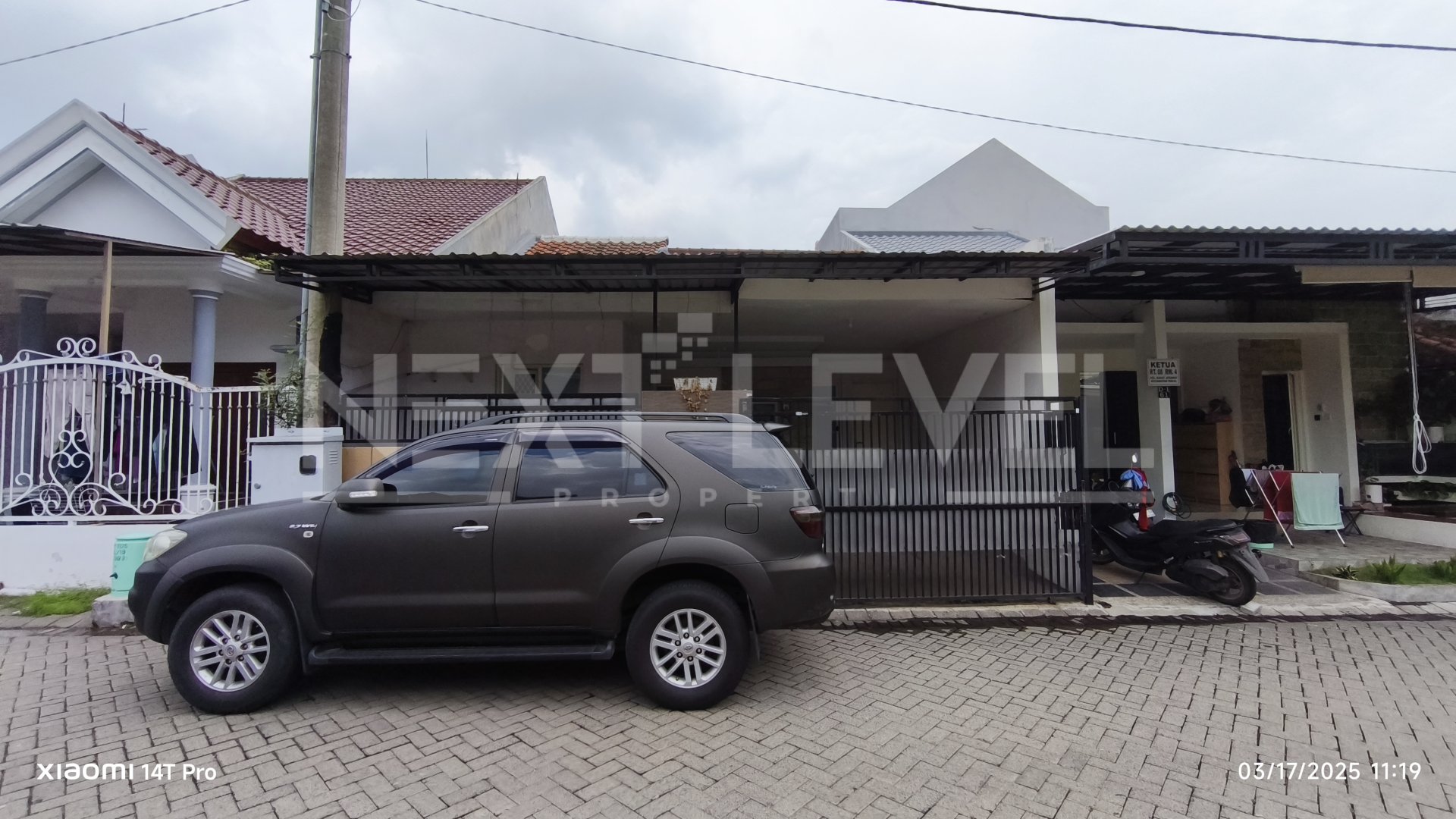 Dijual Rumah Bukit Palma 1,5 Lantai Sudah Renov