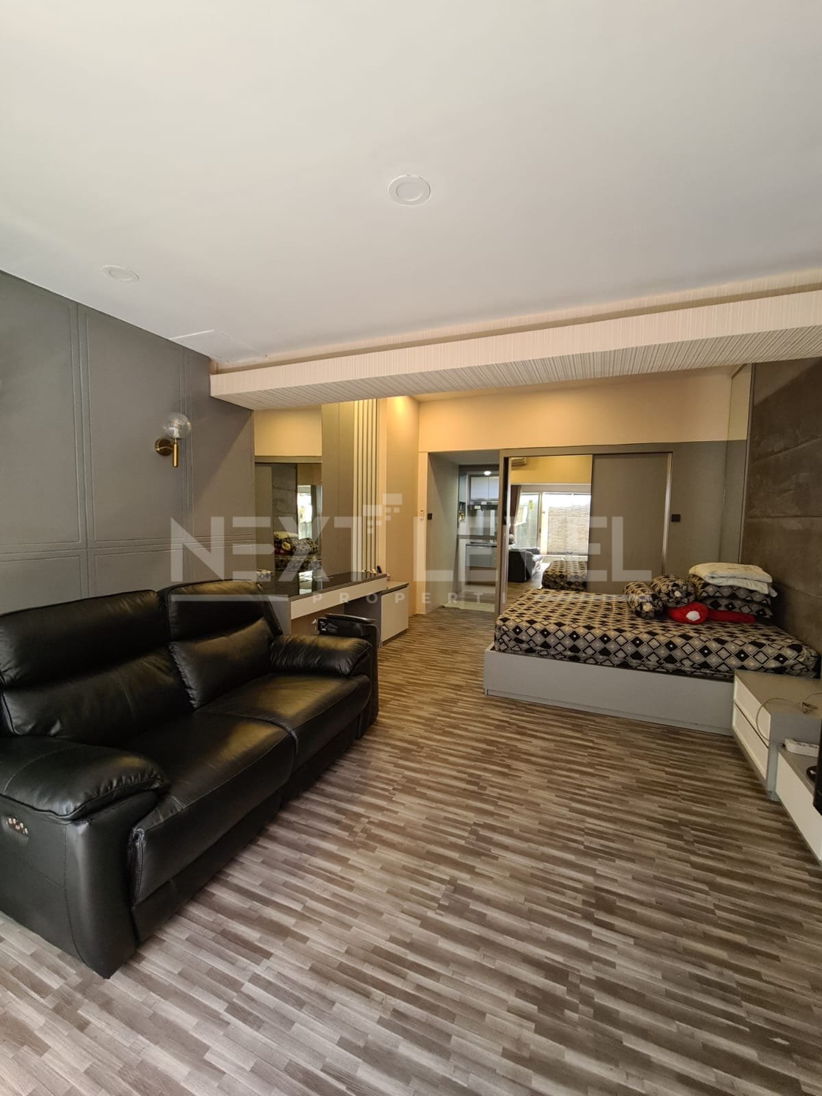 Dijual Apartemen The Square Selangkah ke Universitas Petra Siwalankerto
