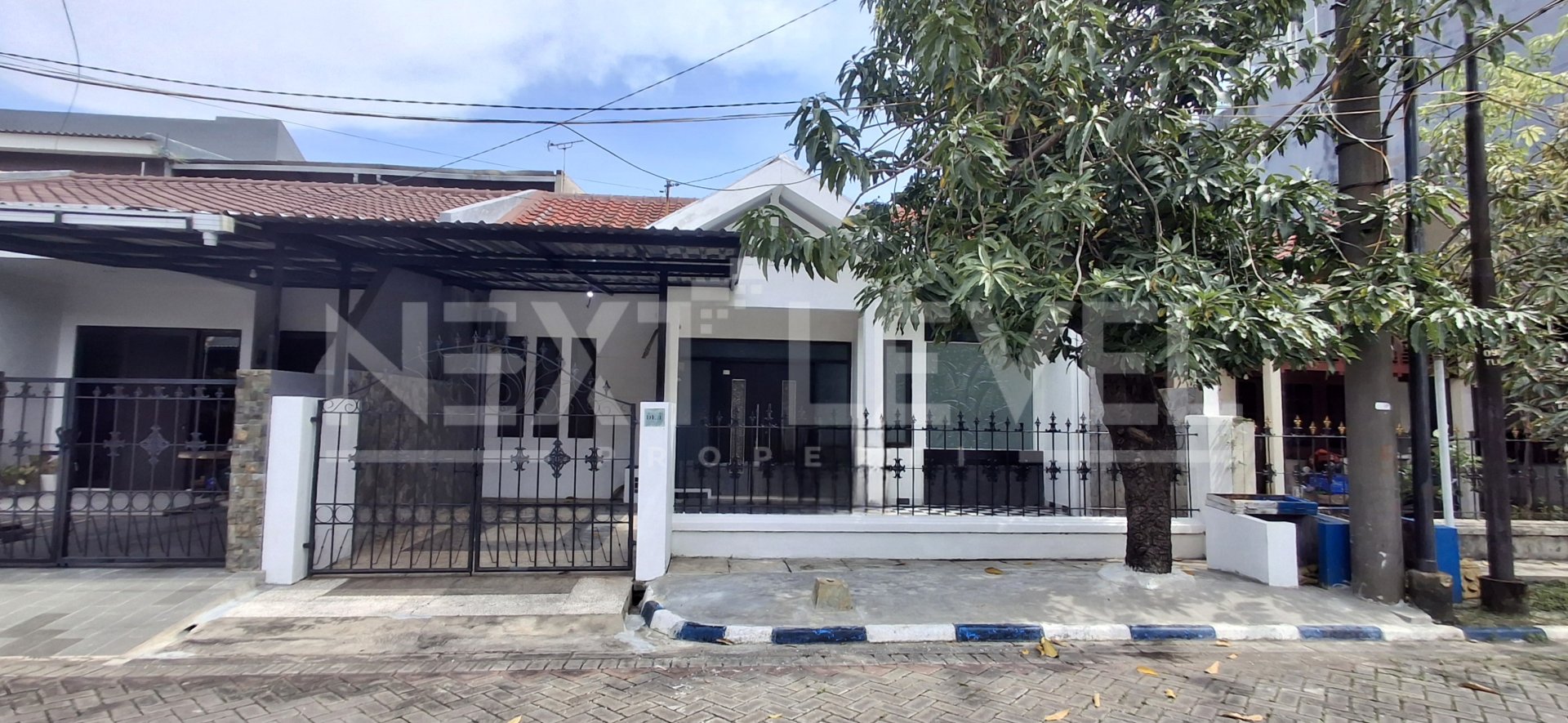 Dijual Rumah Siap Huni Rungkut Mapan, dekat Mie Mapan dan kampus UPN
