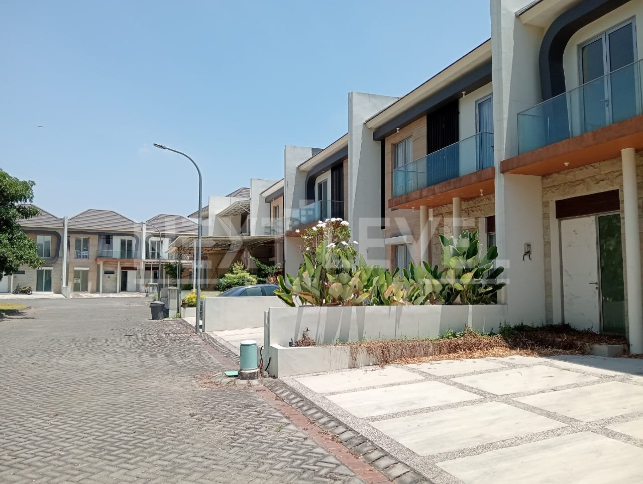 Dijual Rumah Minimalis di Perumahan Greenland Residence dekat Surabaya Barat