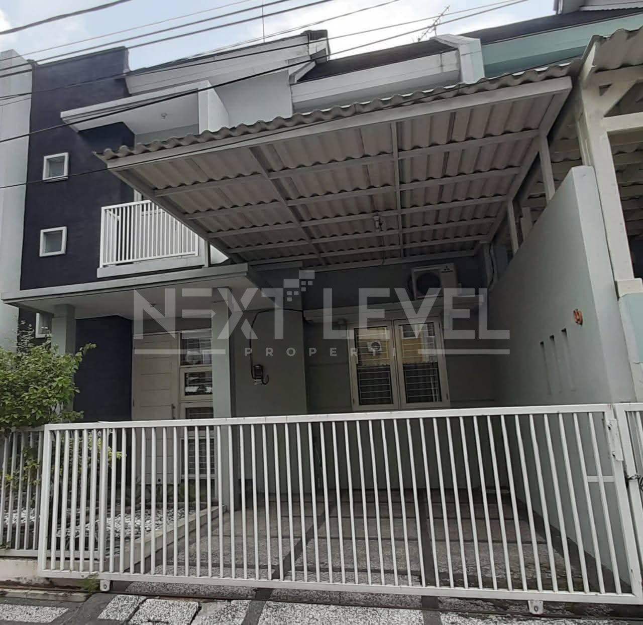 Dijual rumah 2 Lt Di Gayungsari Dekat Al Hikmah & Masjid Agung sby