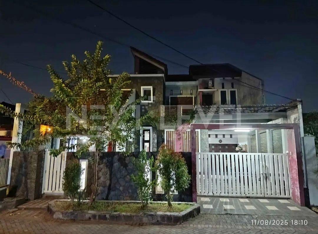Dijual Rumah 2 Lt Siap Huni Di Gayungsari Harga Dibawah Pasar 