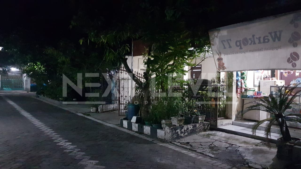 Dijual Rumah Hitung Tanah Di Rungkut Menanggal