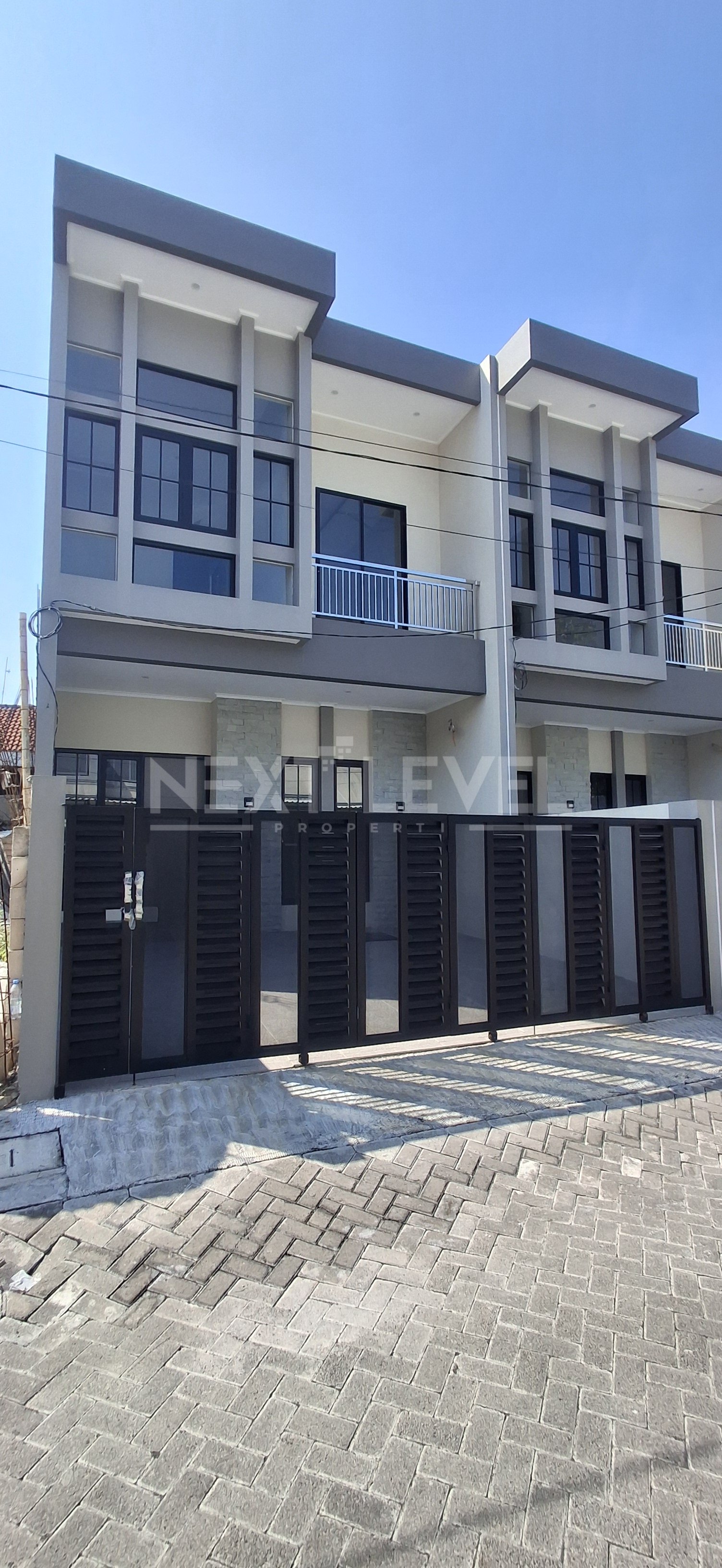 NEW GRESS 2 LANTAI MODERN STYLE WISMA MUKTI