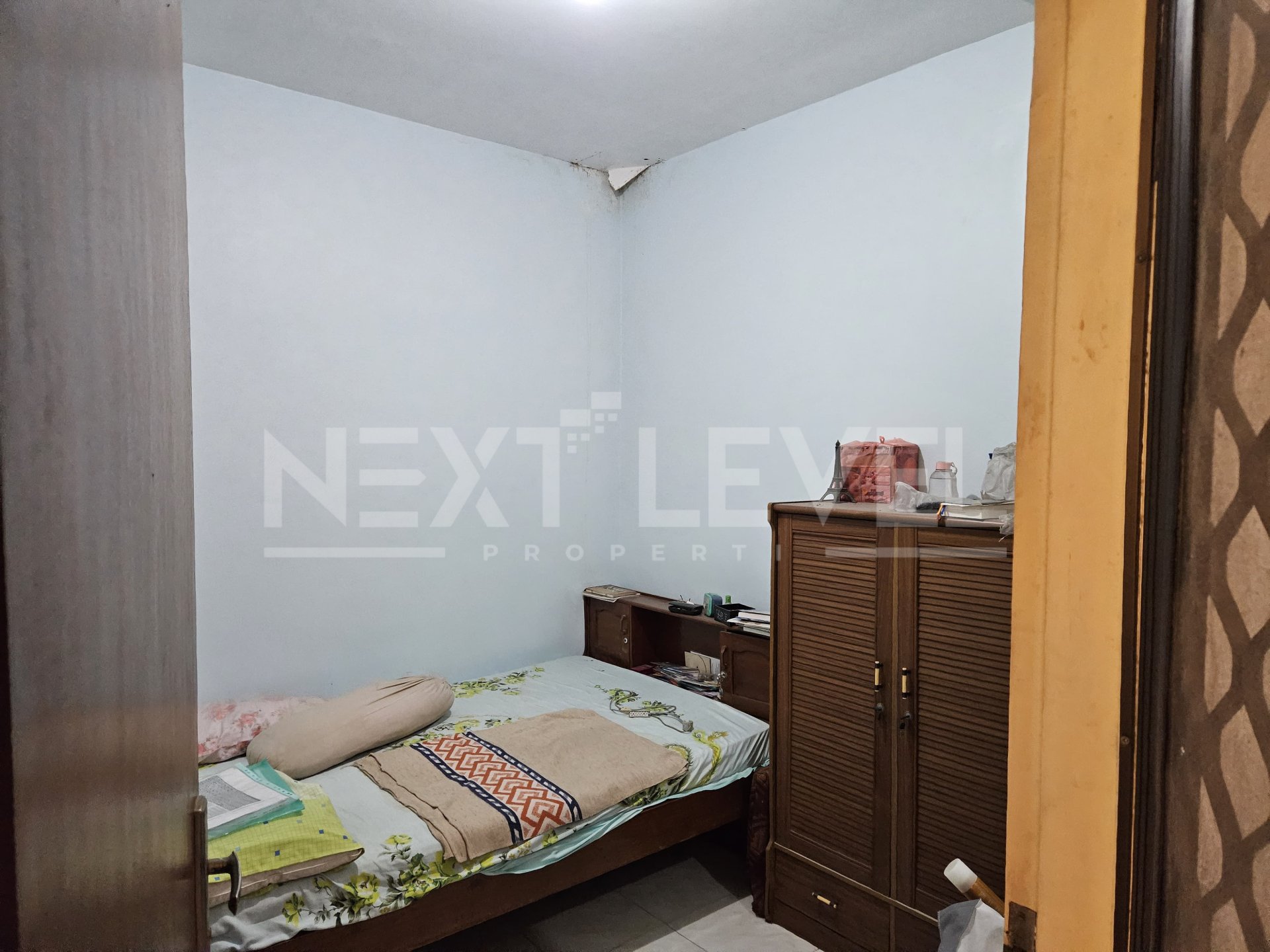 Dijual Rumah Sangat Terawat Siap Huni SHM Rungkut Mapan Barat
