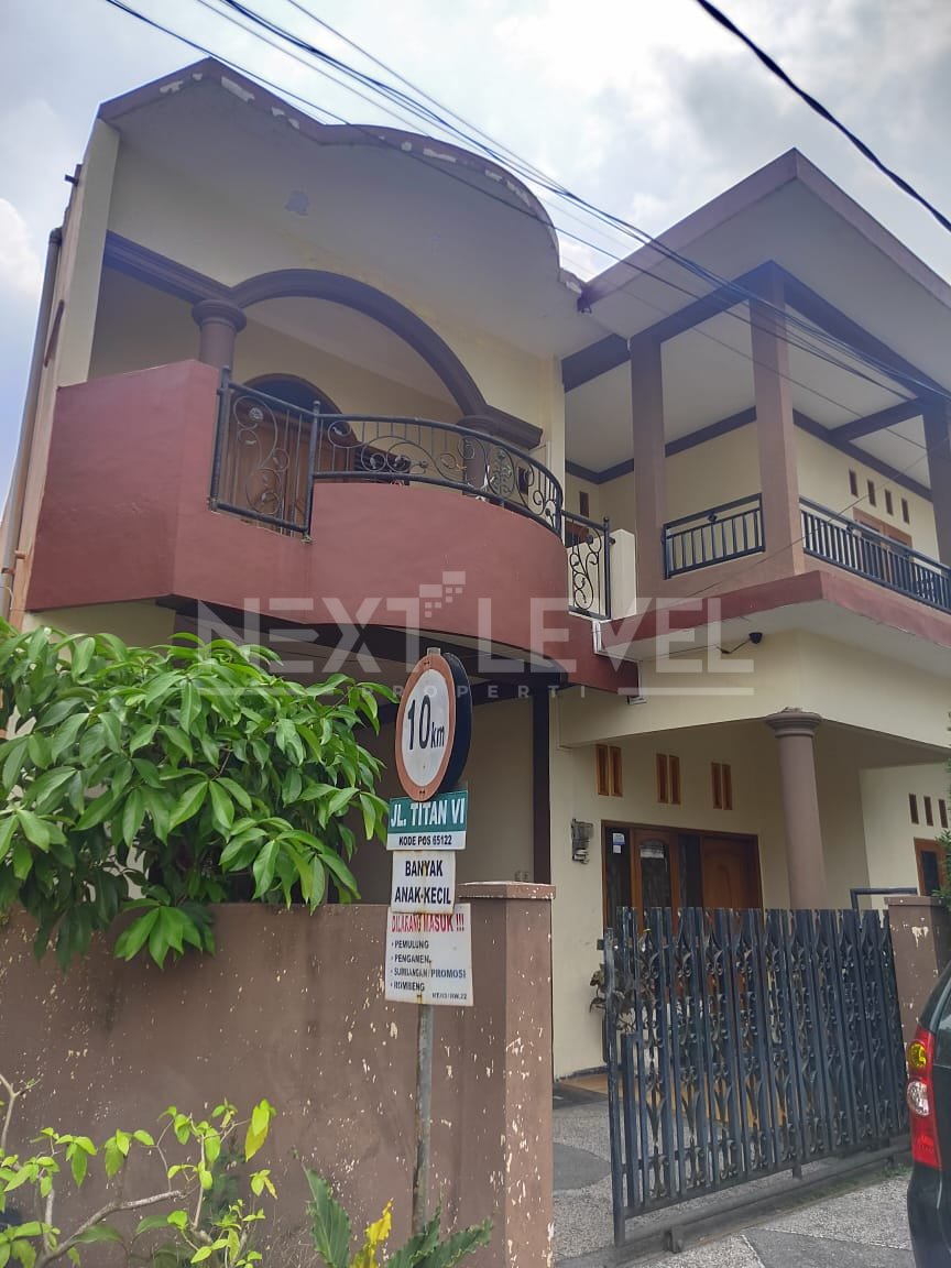 Rumah strategis dekat pusat Kota di Titan Asri Malang.NLMLG00019