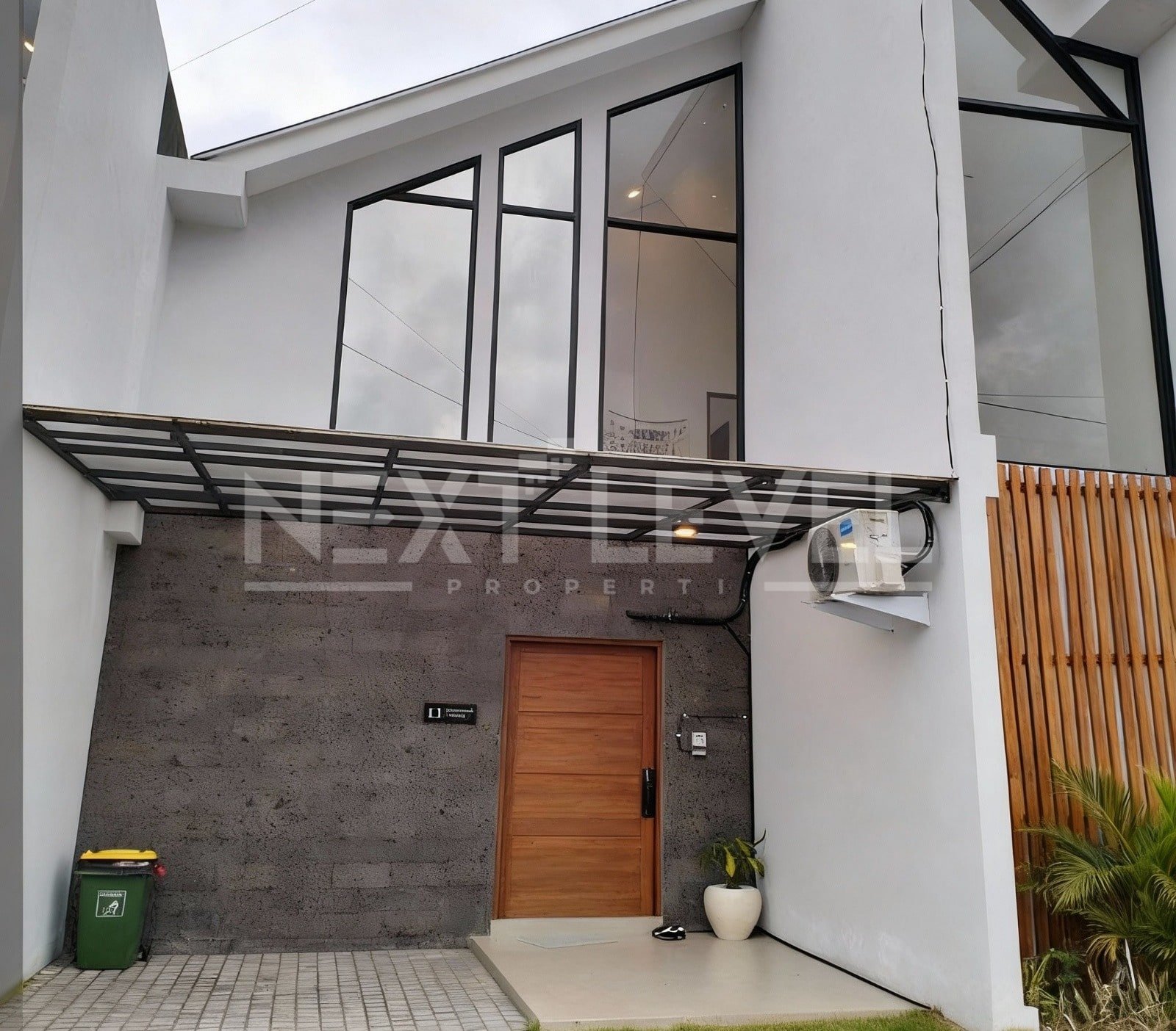 VILLA SIAP PAKAI RENJANA VILLA 