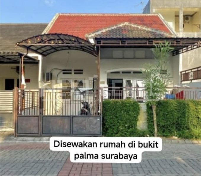 Bukit Palma depan taman