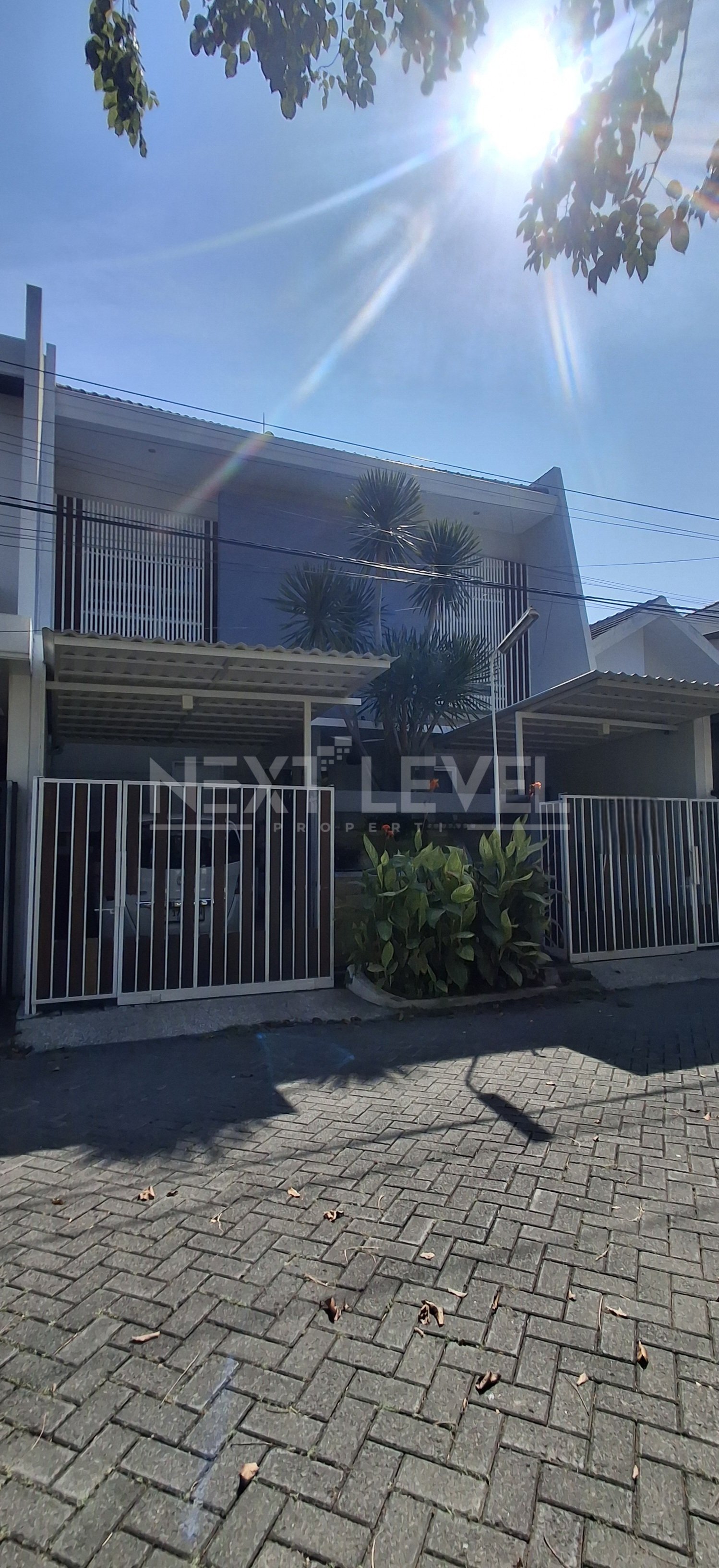 RUMAH SIAP HUNI MINIMALIS MODERN LOKASI STRATEGIS/ PERUM WISMA MUKTI - ROW 3 MOBIL