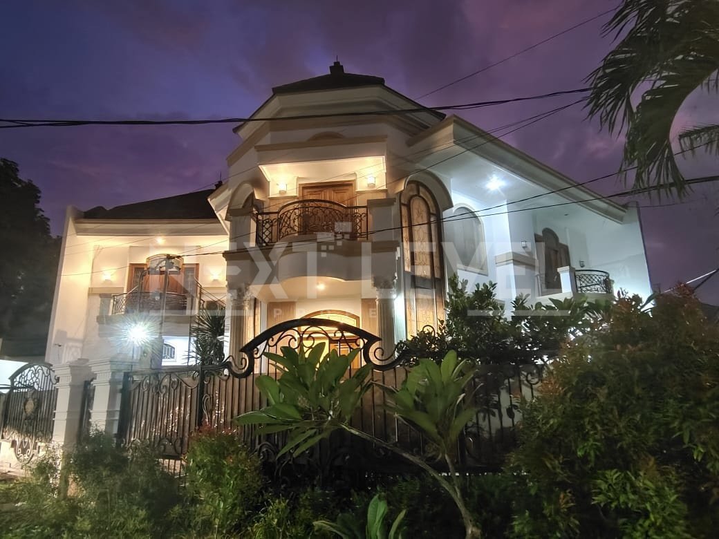 Rumah Mewah Kecilung Surabaya Pusat