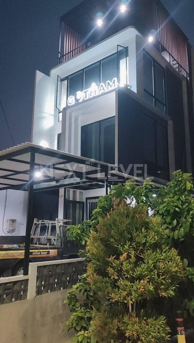 Dijual / Disewakan Billyard and Cafe MERR, Surabaya
