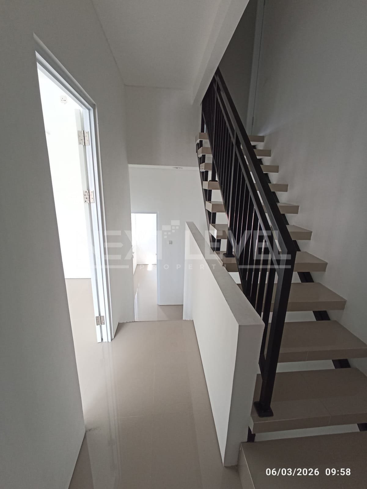Dijual rumah di puri lidah kulon Surabaya barat