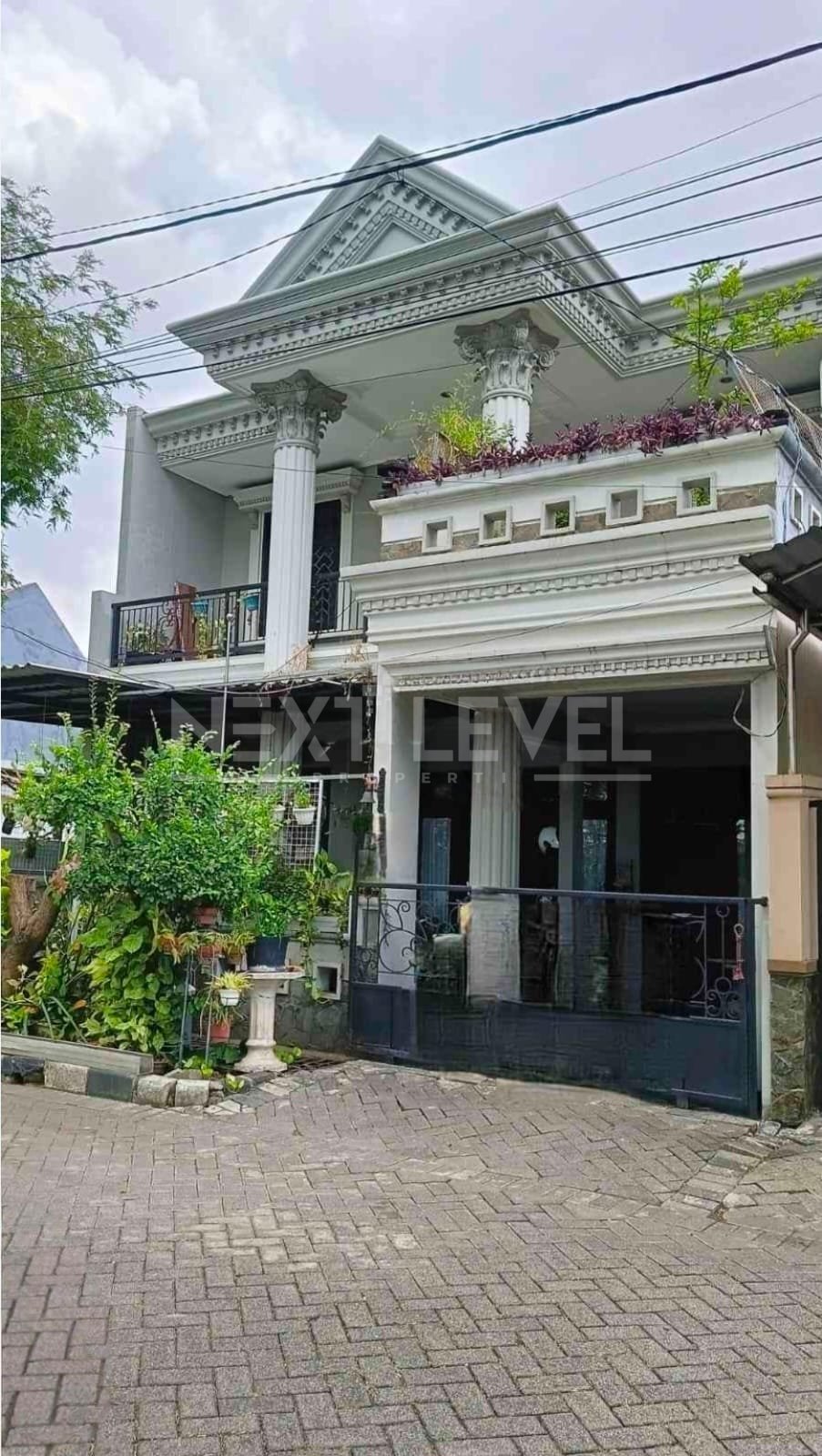 DIJUAL RUMAH BABATAN PRATAMA SURABAYA  CLASSIC SIAP HUNI JUAL CEPAT