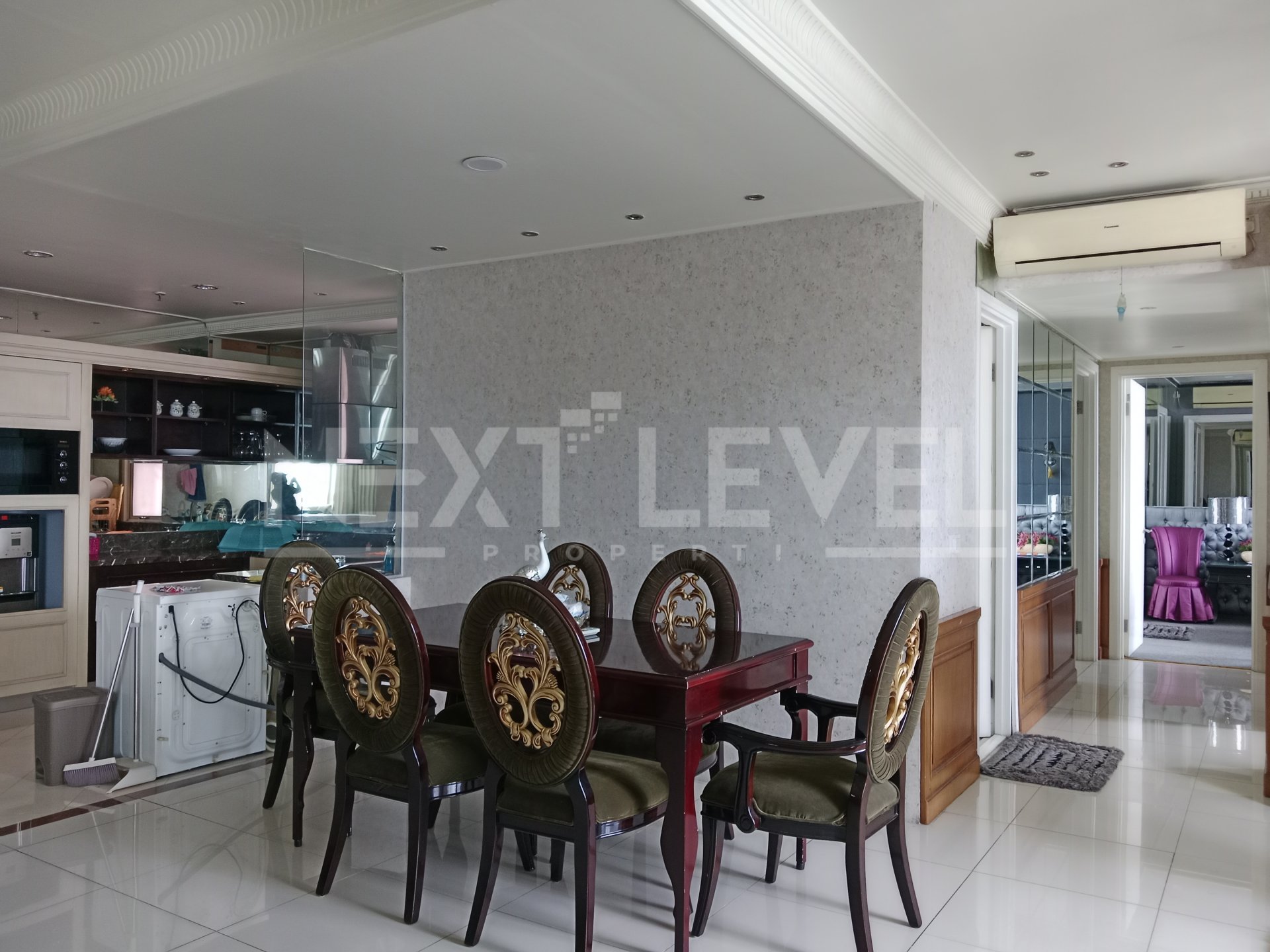 DISEWAKAN Condominium 3BR Tower VUE Ciputra World