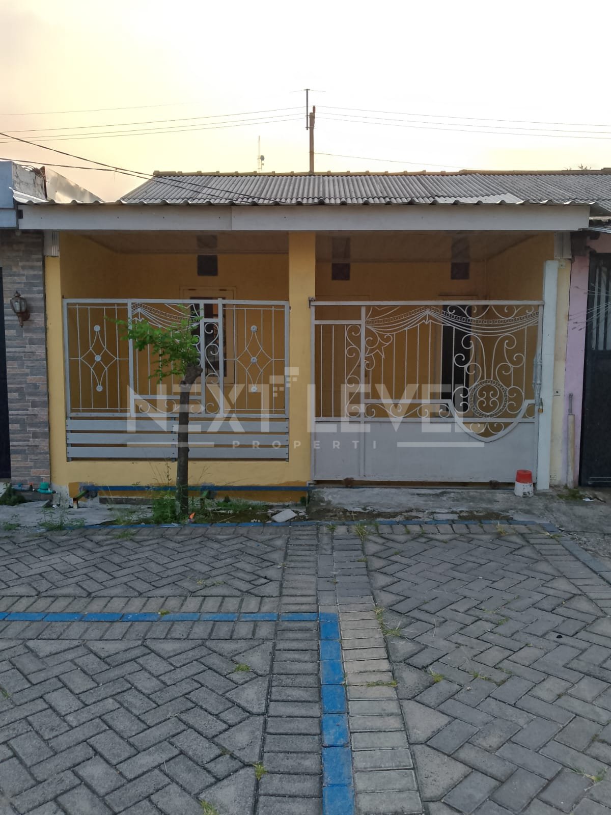 Dijual rumah minimalis lokasi Kota Baru Driyorejo Gresik