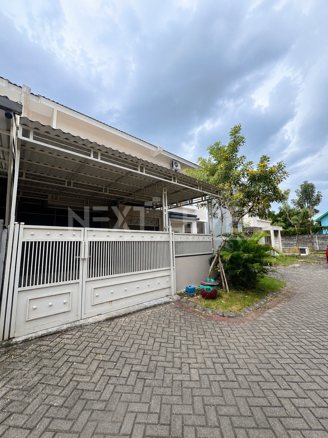 Rumah 2 Lantai Grand Alexandria Buduran — SHM, Full Renovasi, Dekat Juanda