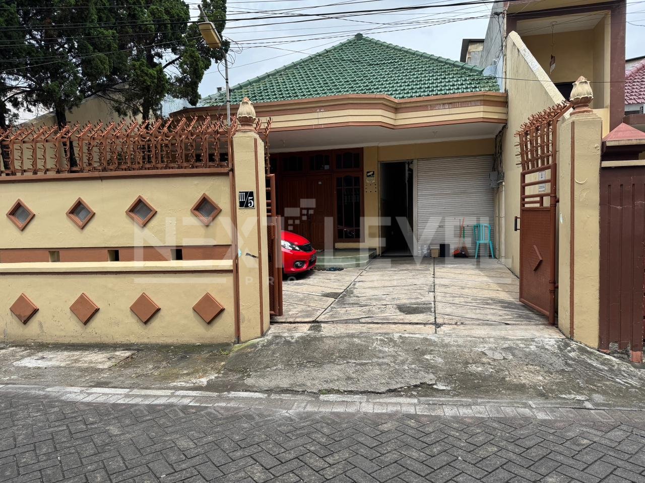 Kost Penuh Penghuni Bratang Wetan Surabaya — Income 15 Juta/Bulan