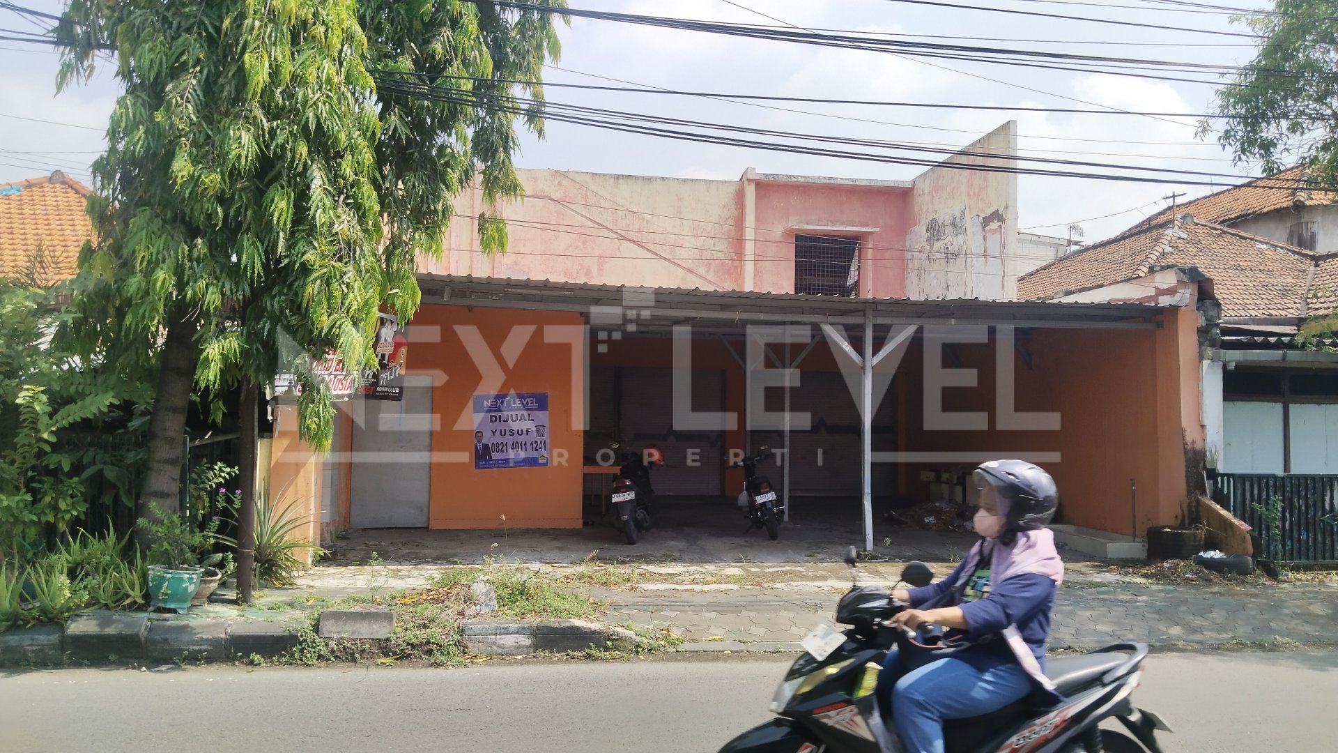 Rumah usaha pusat kota Sidoarjo Raya Wahidin