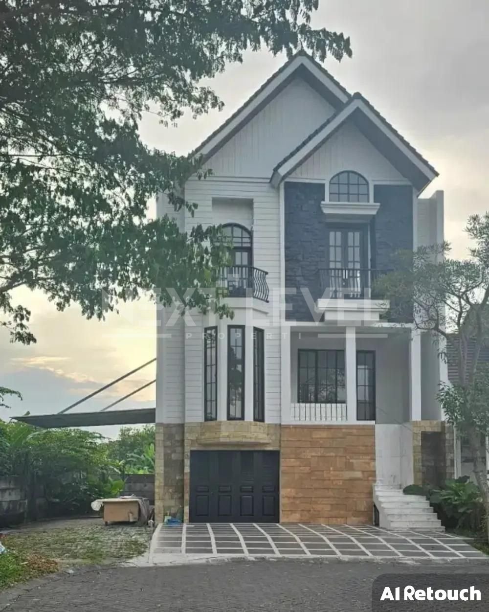 Dijual Rumah Citraland Queenstown Minimalis Strategis Siap Huni