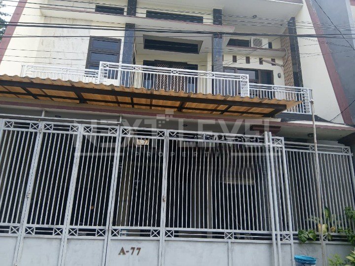 JUAL RUMAH WISMA LIDAH KULON