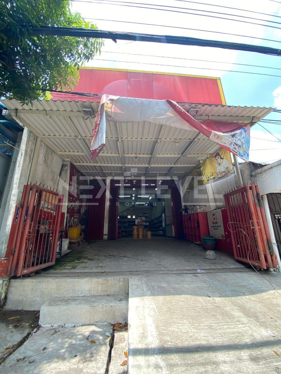 Toko 2 Lantai + Basement SHM di Jalan Raya Manukan Tama Surabaya Barat
