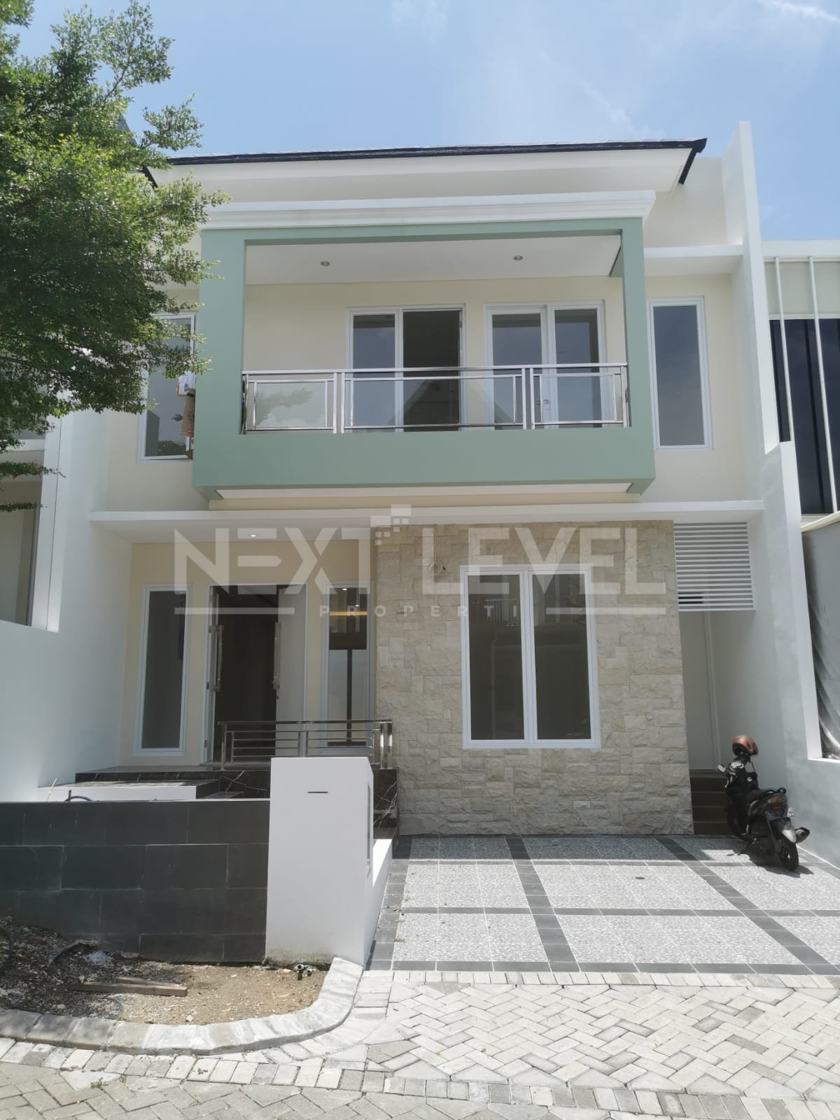 Royal residence New Gress 