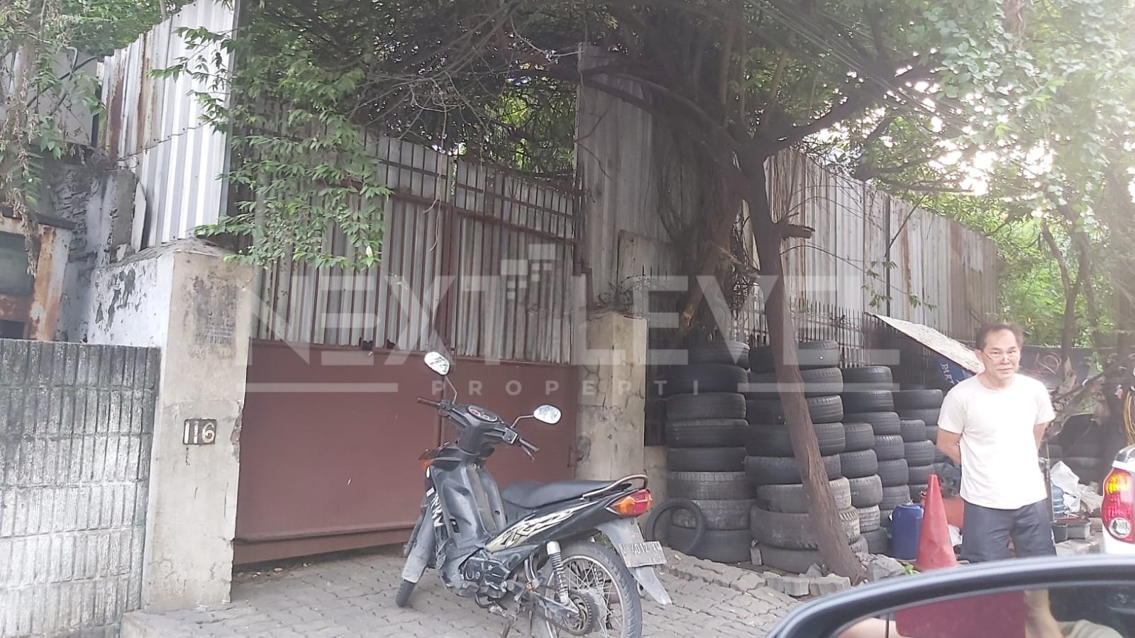 Dijual Rumah dan Tanah gandeng tembus Jalan Utama Raya Kendangsari dan Raya Jemursari 