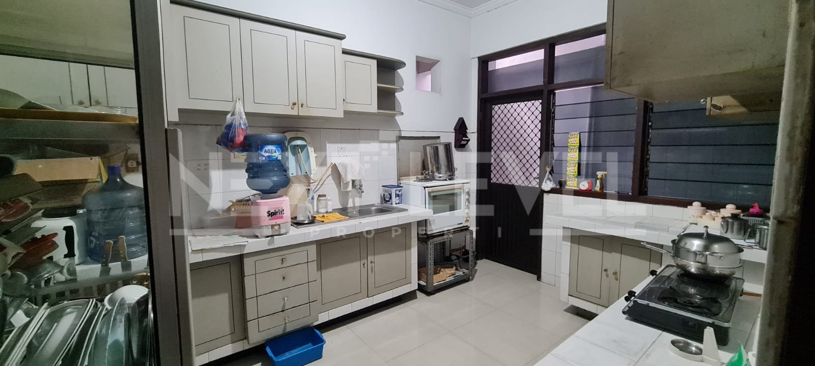 DIJUAL RUMAH 2 LANTAI STRATEGIS SELANGKAH RAYA DIPONEGORO, INDRAGIRI SURABAYA PUSAT
