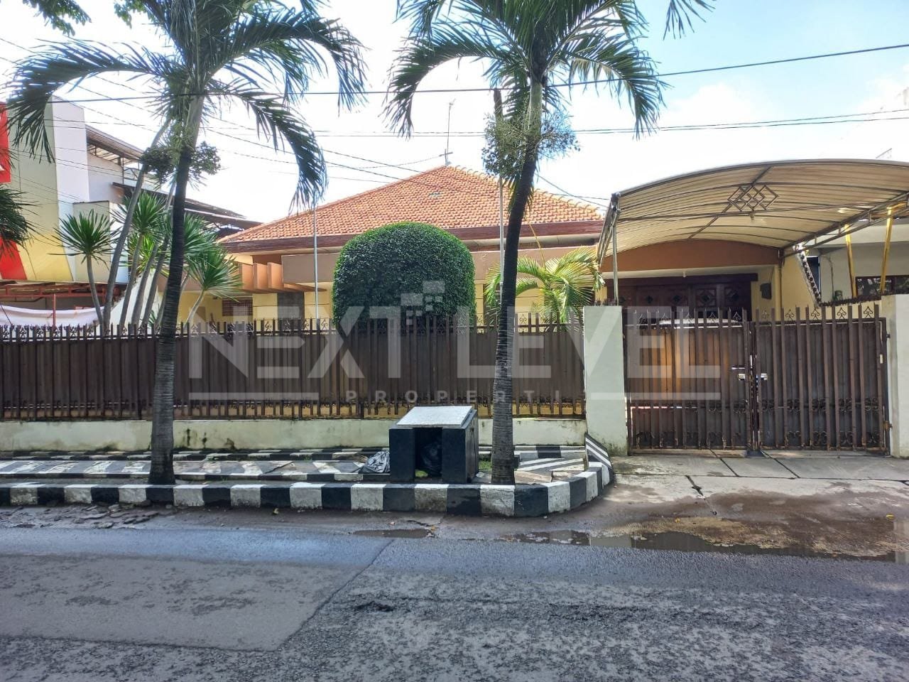 Dijual rumah di gayung Kebonsari Surabaya selatan
