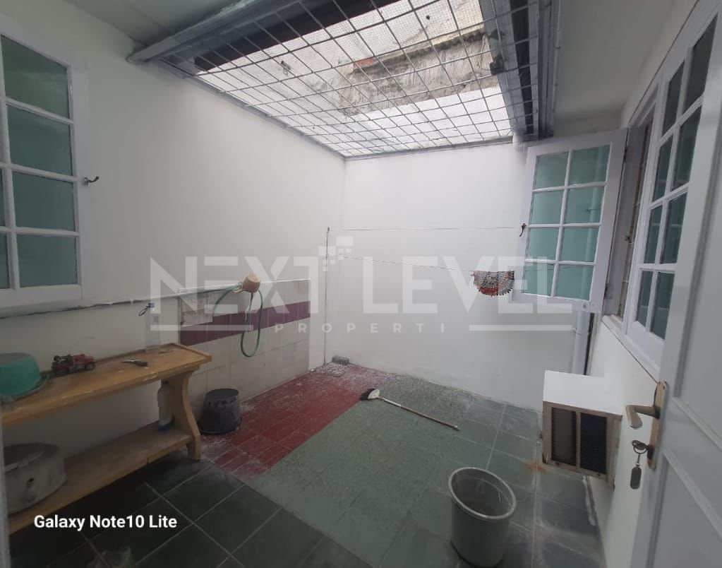 Di Jual Rumah Villa Valencia