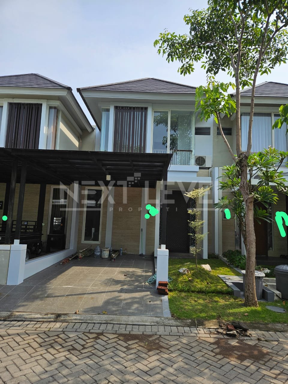 *Dijual Rumah 3 lantai murah lokasi di Northwest Park Citraland Surabaya Barat