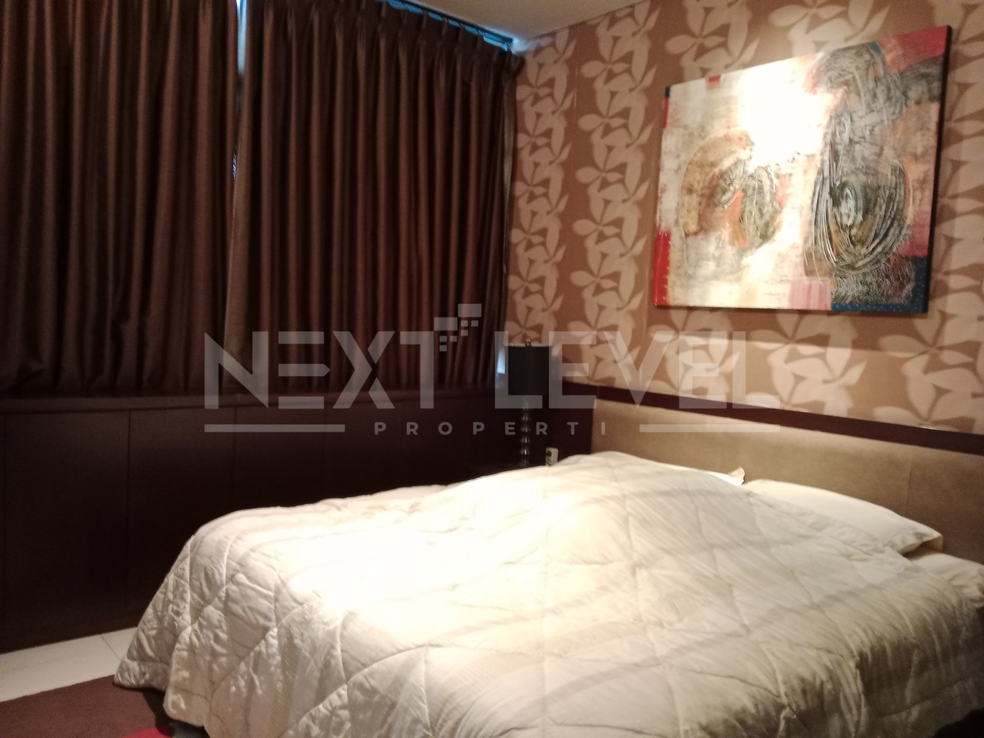 DISEWAKAN Condominium 1BR Full Furnish Lux Luas 42m2