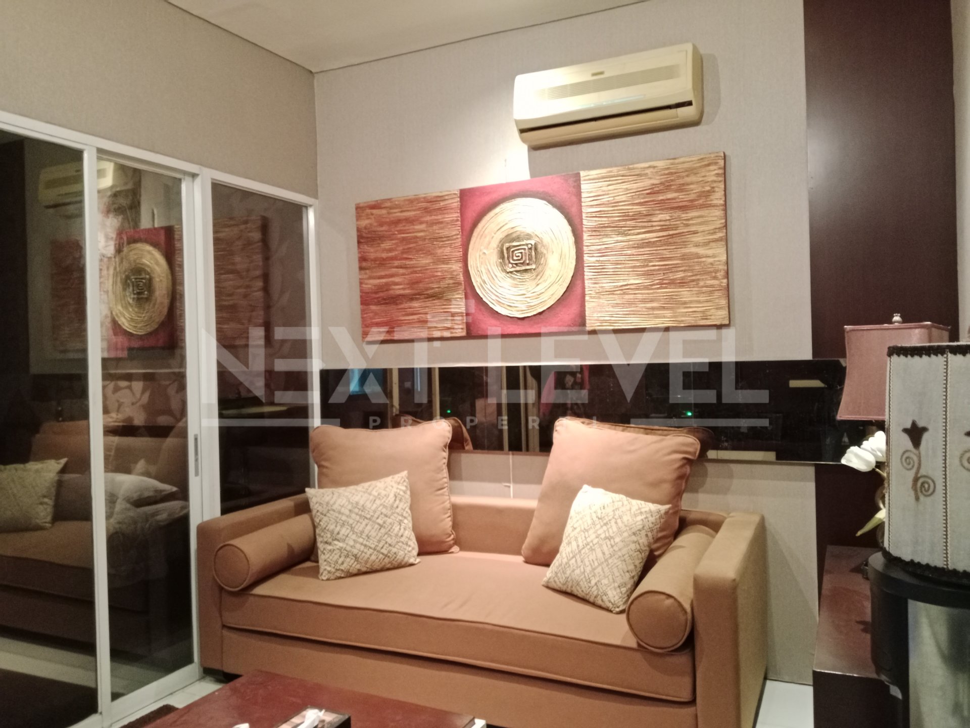 DISEWAKAN Condominium 1BR Full Furnish Lux Luas 42m2