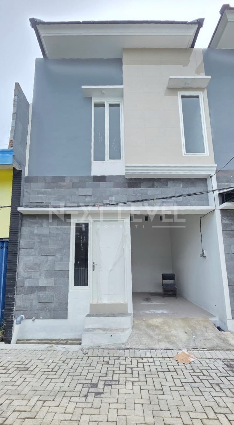 Dijual Rumah 2 Lantai Paling Murah di Medokan Surabaya New Gress Siap Huni