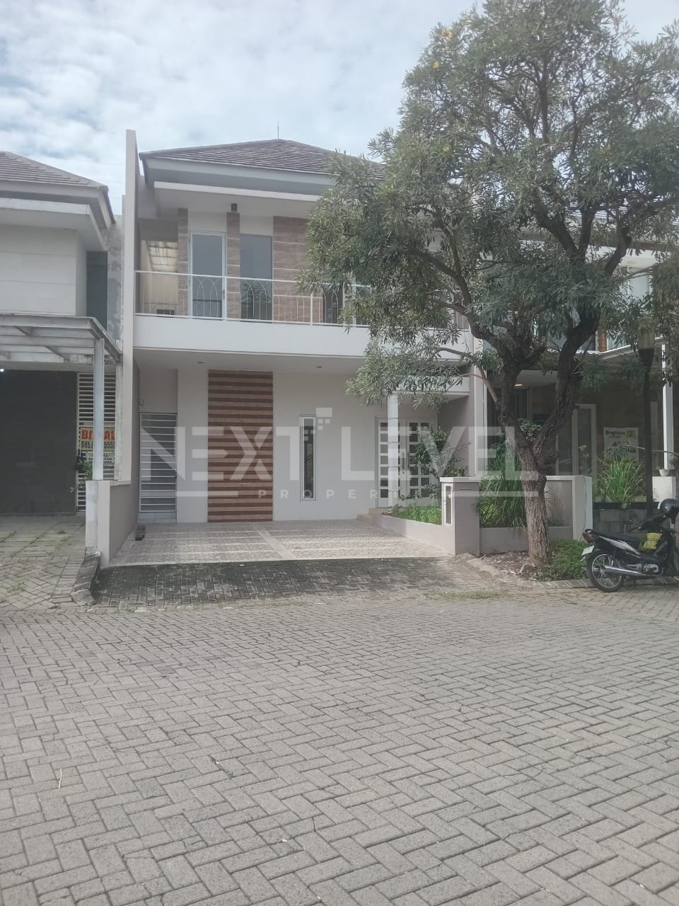 DIJUAL Rumah baru gress Royal Residence Siap Huni