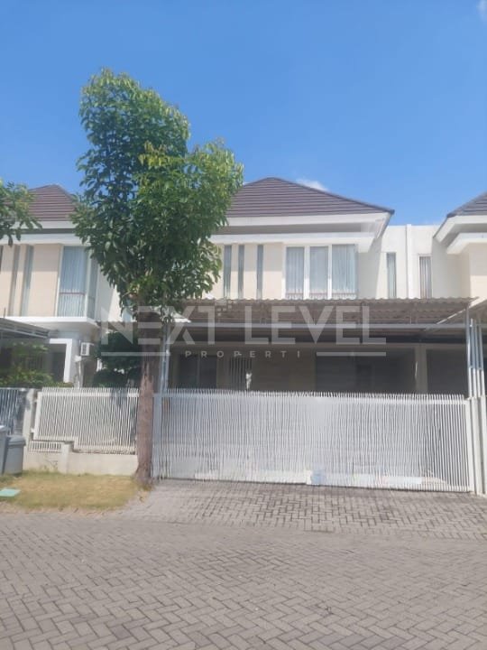 Dijual cepat rumah di taman puspa raya citraland surabaya barat