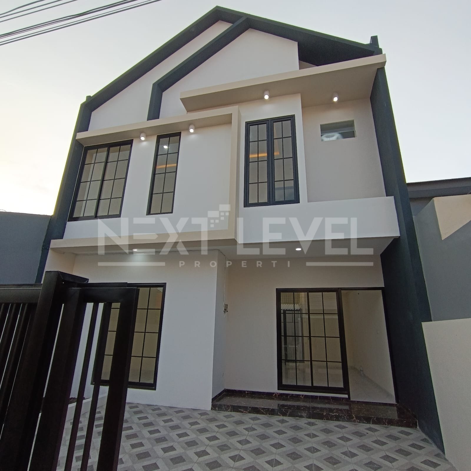 Dijual Rumah Baru Gress di Mulyosari