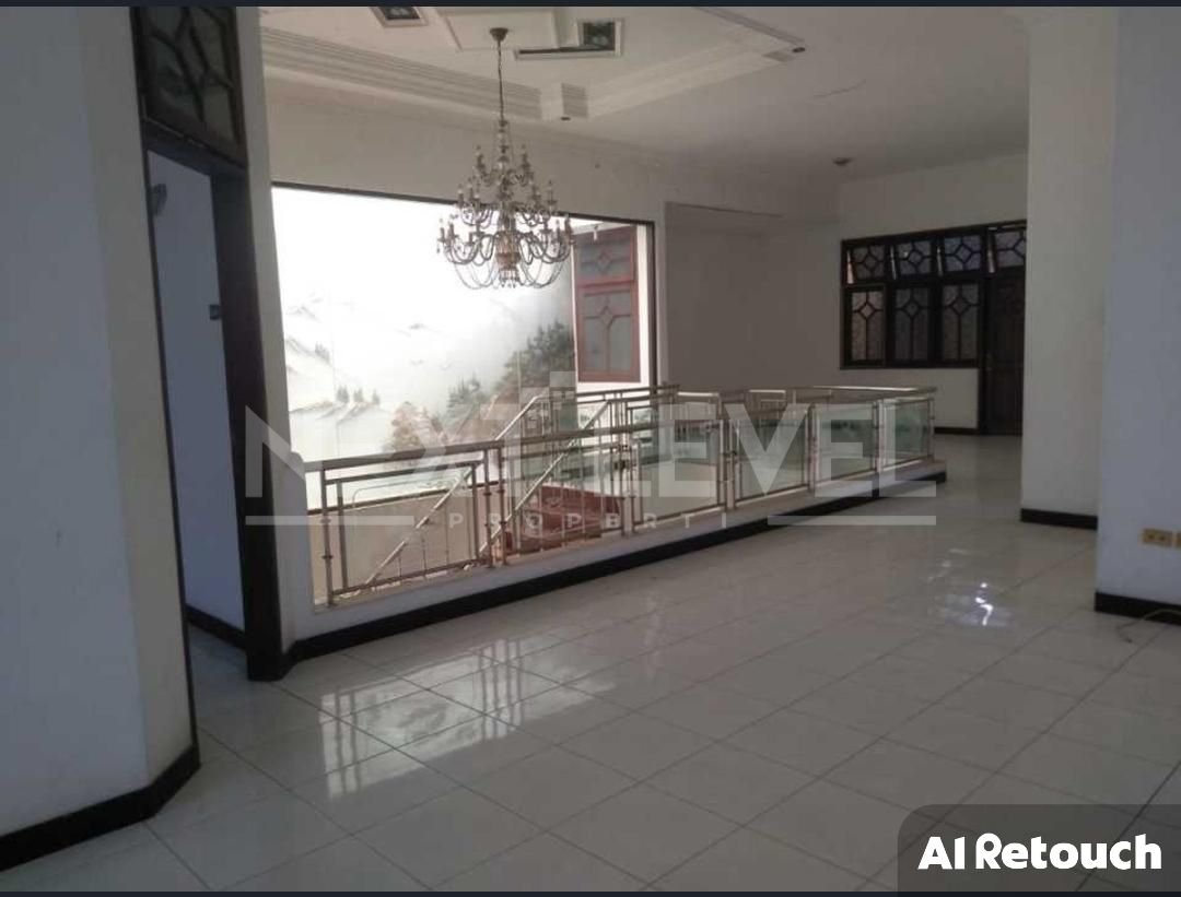 Dijual Rumah Simpang Darmo Permai Selatan Minimalis Strategis Siap Huni
