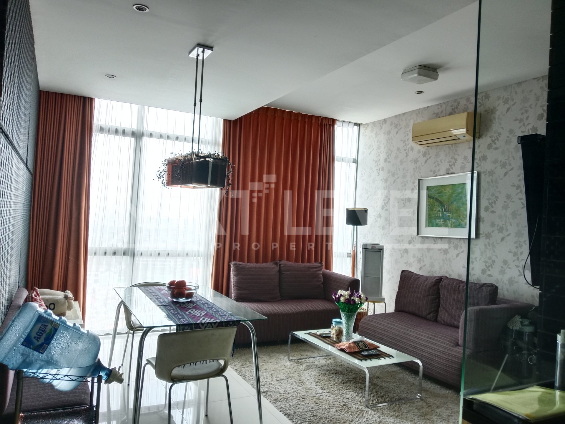 DISEWAKAN 2BR Condominium Furnished 77m2 at corner
