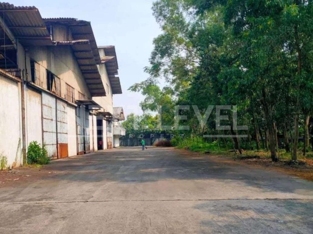 Dijual Exs Pabrik Hitung Tanah Raya Kletek Sepanjang Strategis Siap Pakai