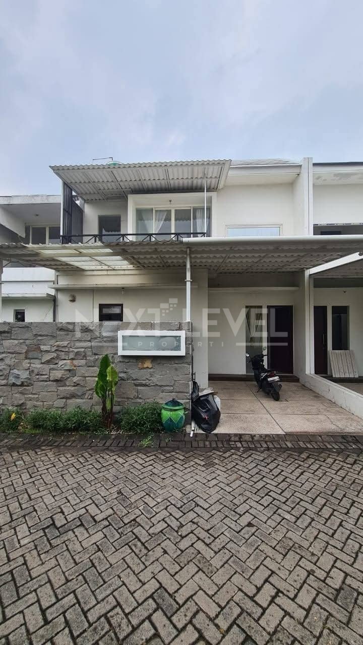 Di Jual Rumah 2Lt